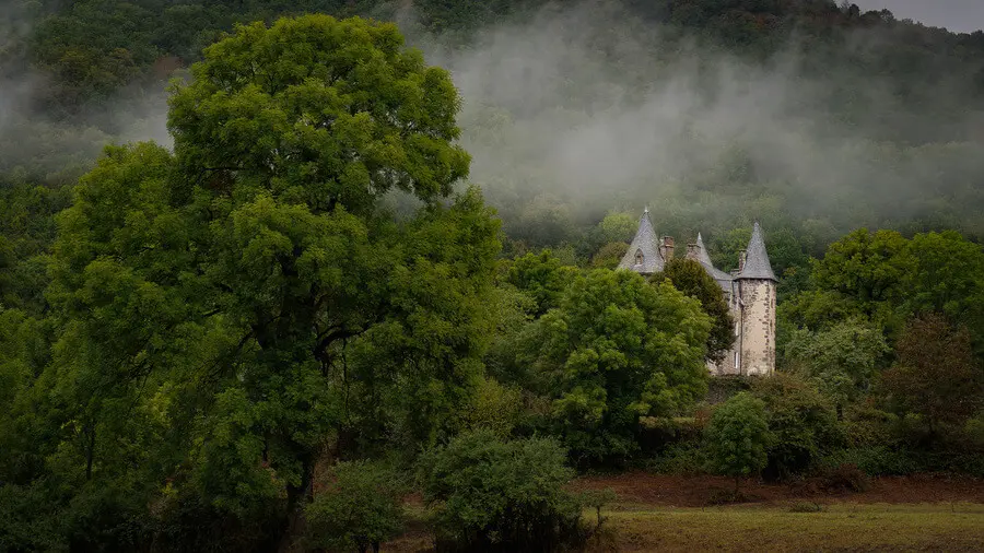 Château de Longevergne dans la brume